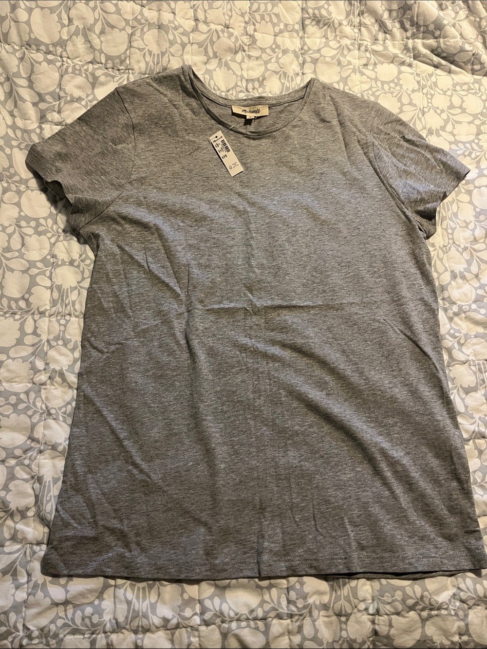Madewell Essential Slim Tee in Light Weight Cotton NWT Gray M
